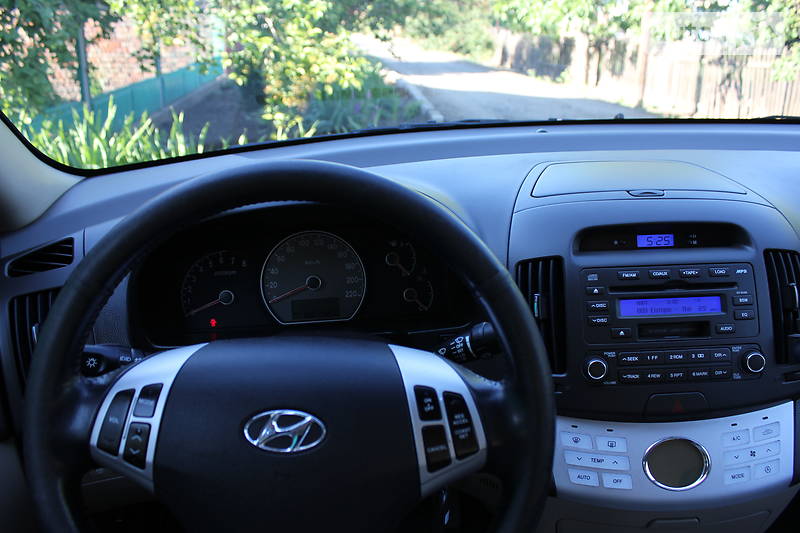 Седан Hyundai Elantra 2008 в Нікополі