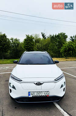 Позашляховик / Кросовер Hyundai Encino EV 2021 в 