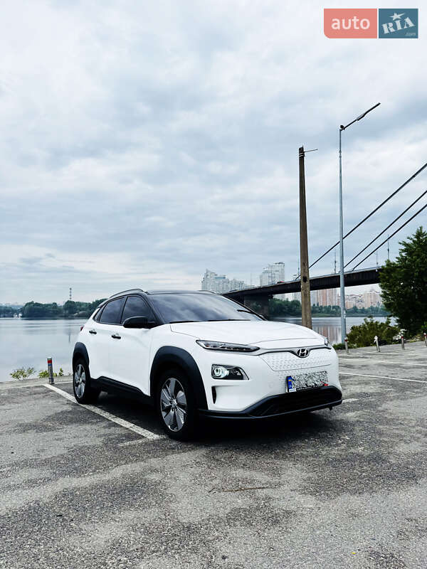 Позашляховик / Кросовер Hyundai Encino EV 2021 в Києві
