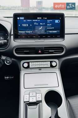 Позашляховик / Кросовер Hyundai Encino EV 2021 в 