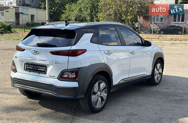 Позашляховик / Кросовер Hyundai Encino EV 2021 в 