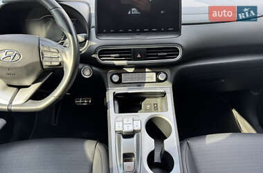 Позашляховик / Кросовер Hyundai Encino EV 2021 в 