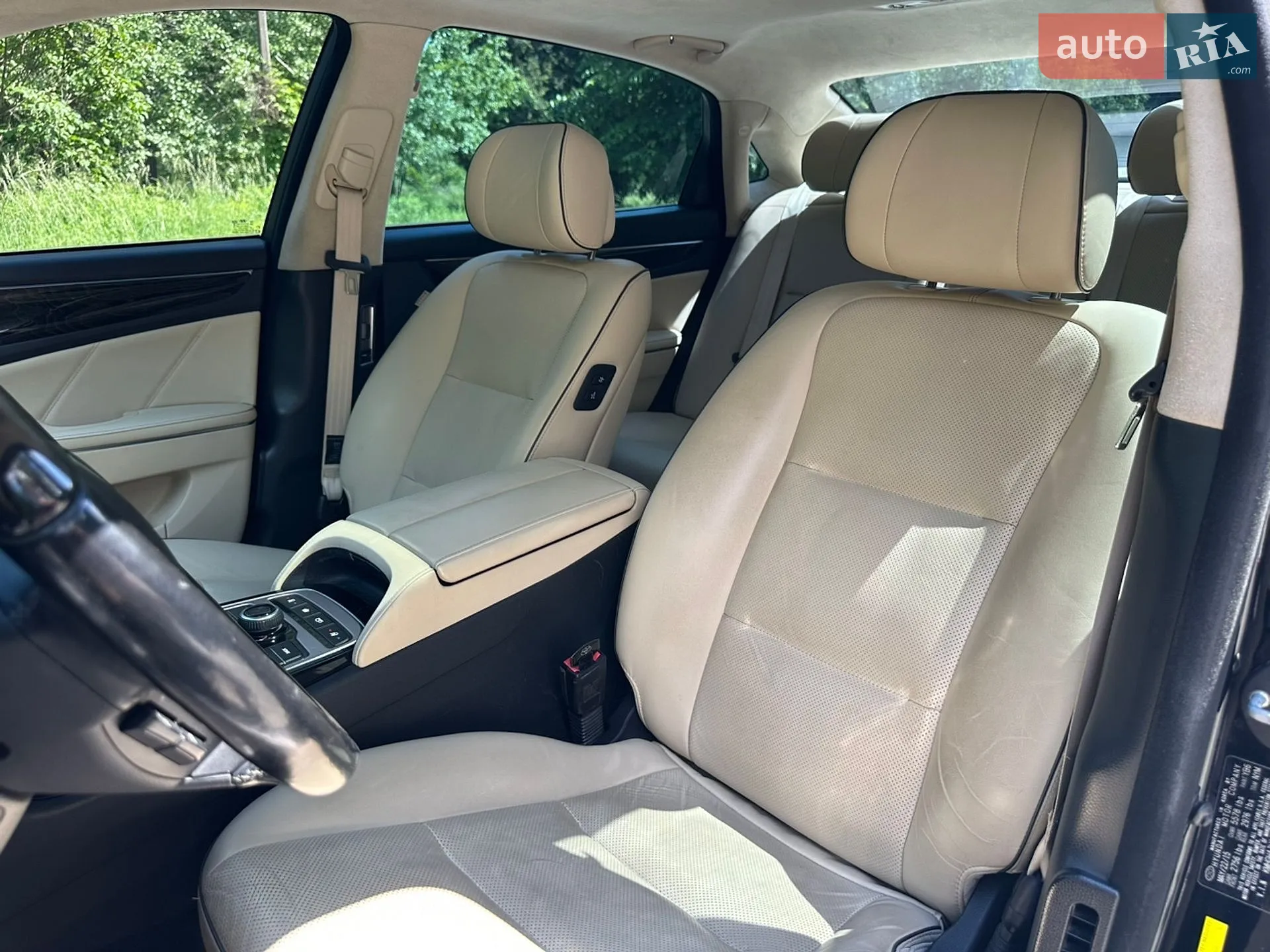 2015 Hyundai Equus - мініатюра 36
