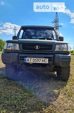 Позашляховик / Кросовер Hyundai Galloper 1998 в 