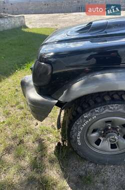 Внедорожник / Кроссовер Hyundai Galloper 2000 в 