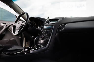 Купе Hyundai Genesis Coupe 2011 в 
