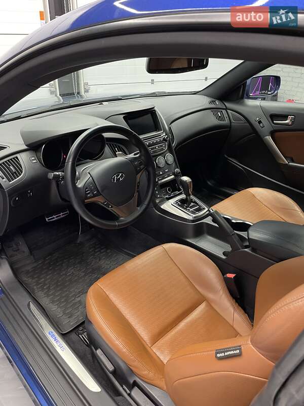 Купе Hyundai Genesis Coupe 2015 в Киеве