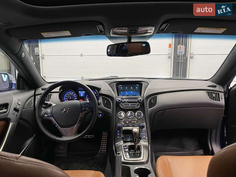 Купе Hyundai Genesis Coupe 2015 в Киеве