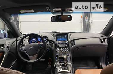 Купе Hyundai Genesis Coupe 2015 в Києві