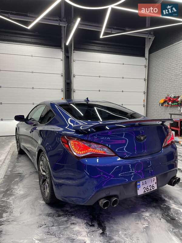Купе Hyundai Genesis Coupe 2015 в Киеве