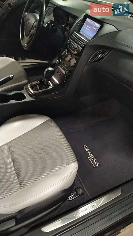 Купе Hyundai Genesis Coupe 2013 в Киеве фото 10 Купе Hyundai Genesis Coupe 2013 в Киеве