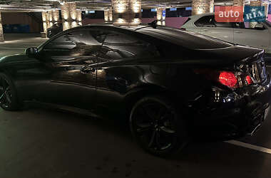 Купе Hyundai Genesis Coupe 2010 в 