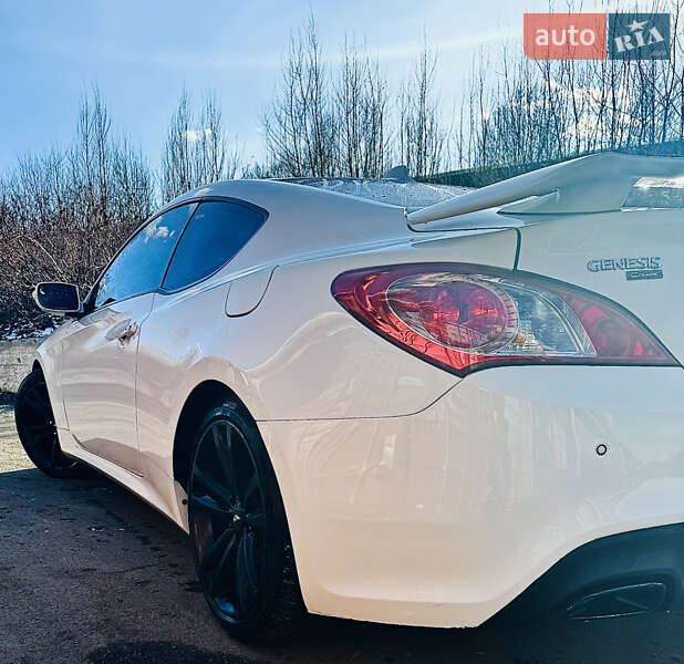 Купе Hyundai Genesis Coupe 2011 в Киеве