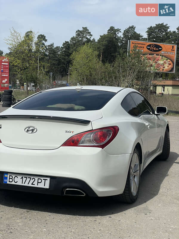 Купе Hyundai Genesis Coupe 2012 в Львове