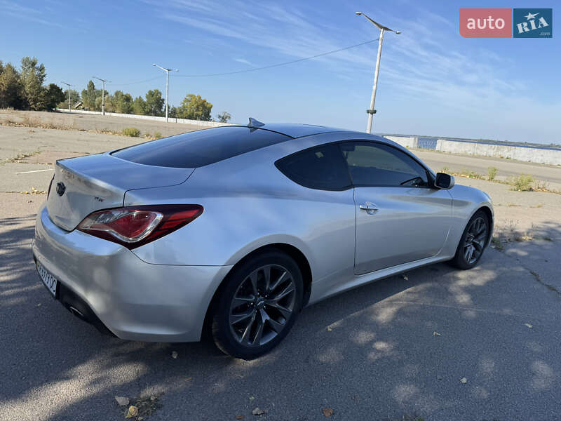 Hyundai Genesis Coupe 2013