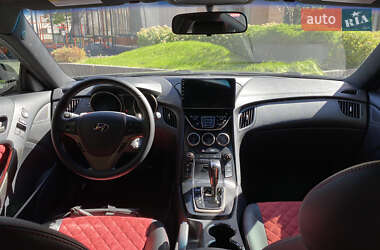 Купе Hyundai Genesis Coupe 2012 в 