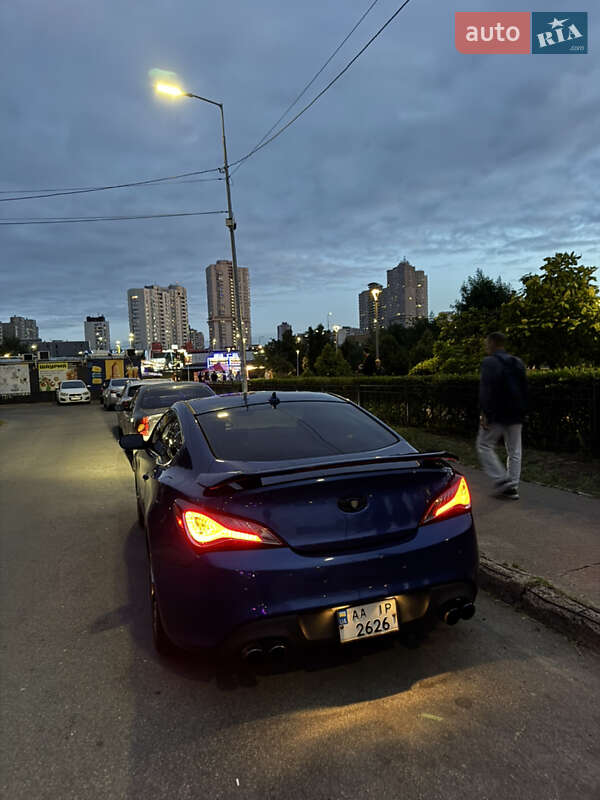 Купе Hyundai Genesis Coupe 2015 в Киеве