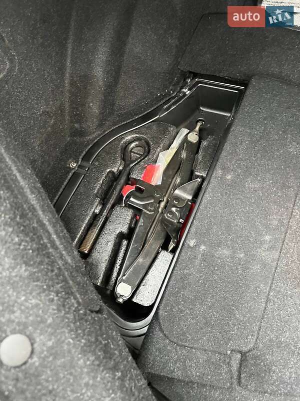 Купе Hyundai Genesis Coupe 2013 в Кривому Розі фото 28 Купе Hyundai Genesis Coupe 2013 в Кривому Розі