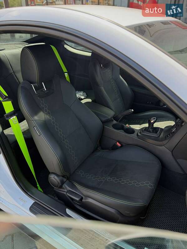 Купе Hyundai Genesis Coupe 2014 в Чернівцях фото 16 Купе Hyundai Genesis Coupe 2014 в Чернівцях