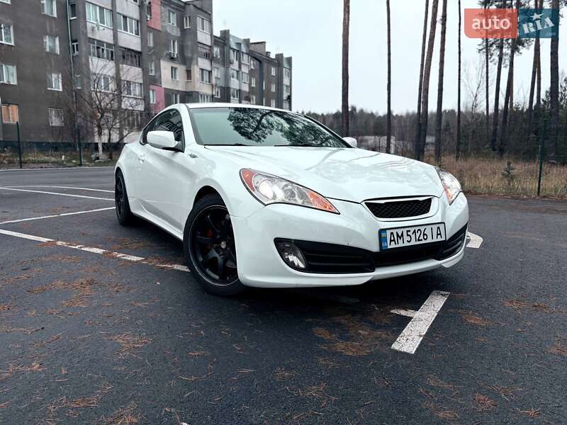 Купе Hyundai Genesis Coupe 2011 в Малине