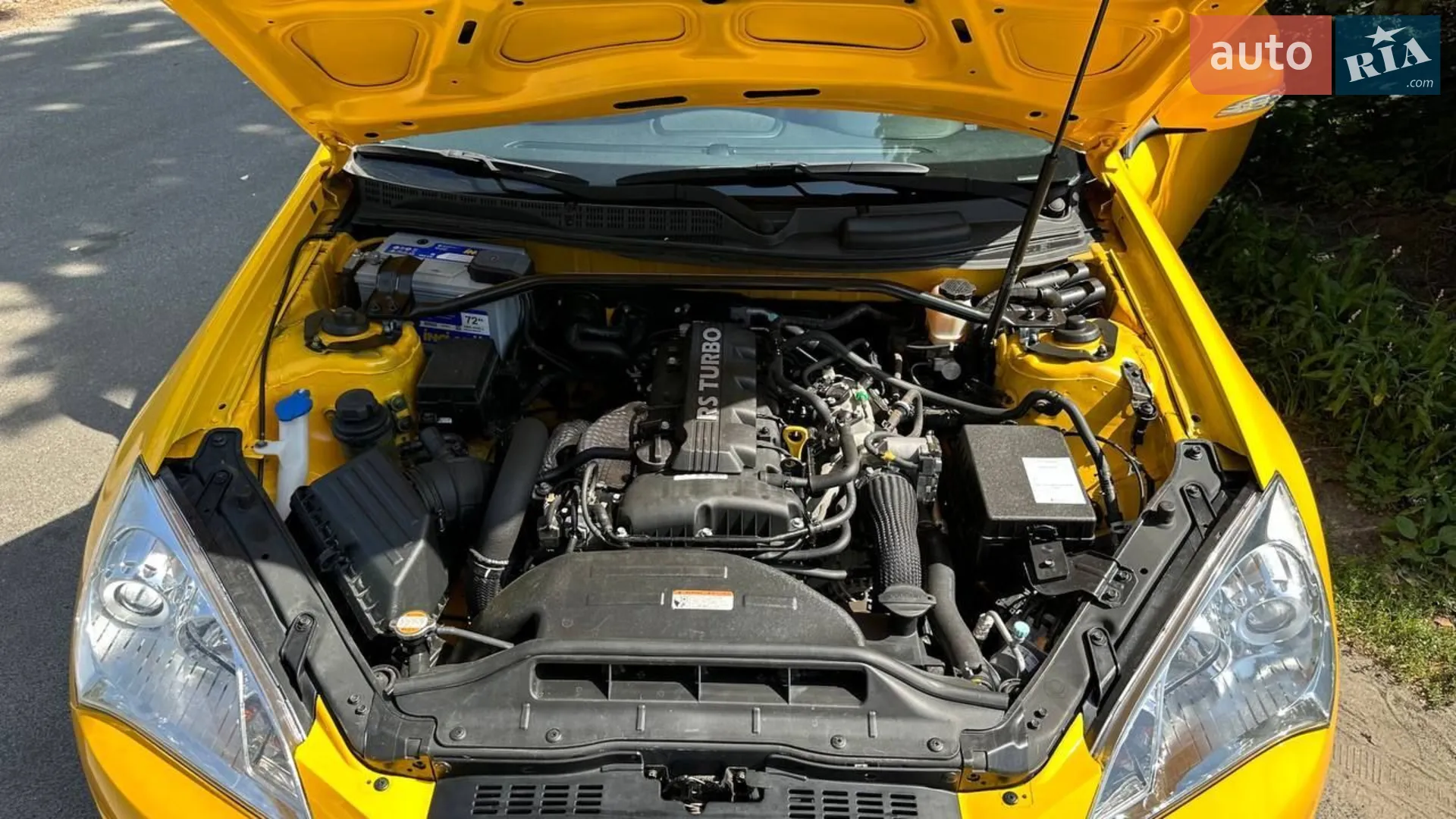 2010 Hyundai Genesis Coupe - мініатюра 4