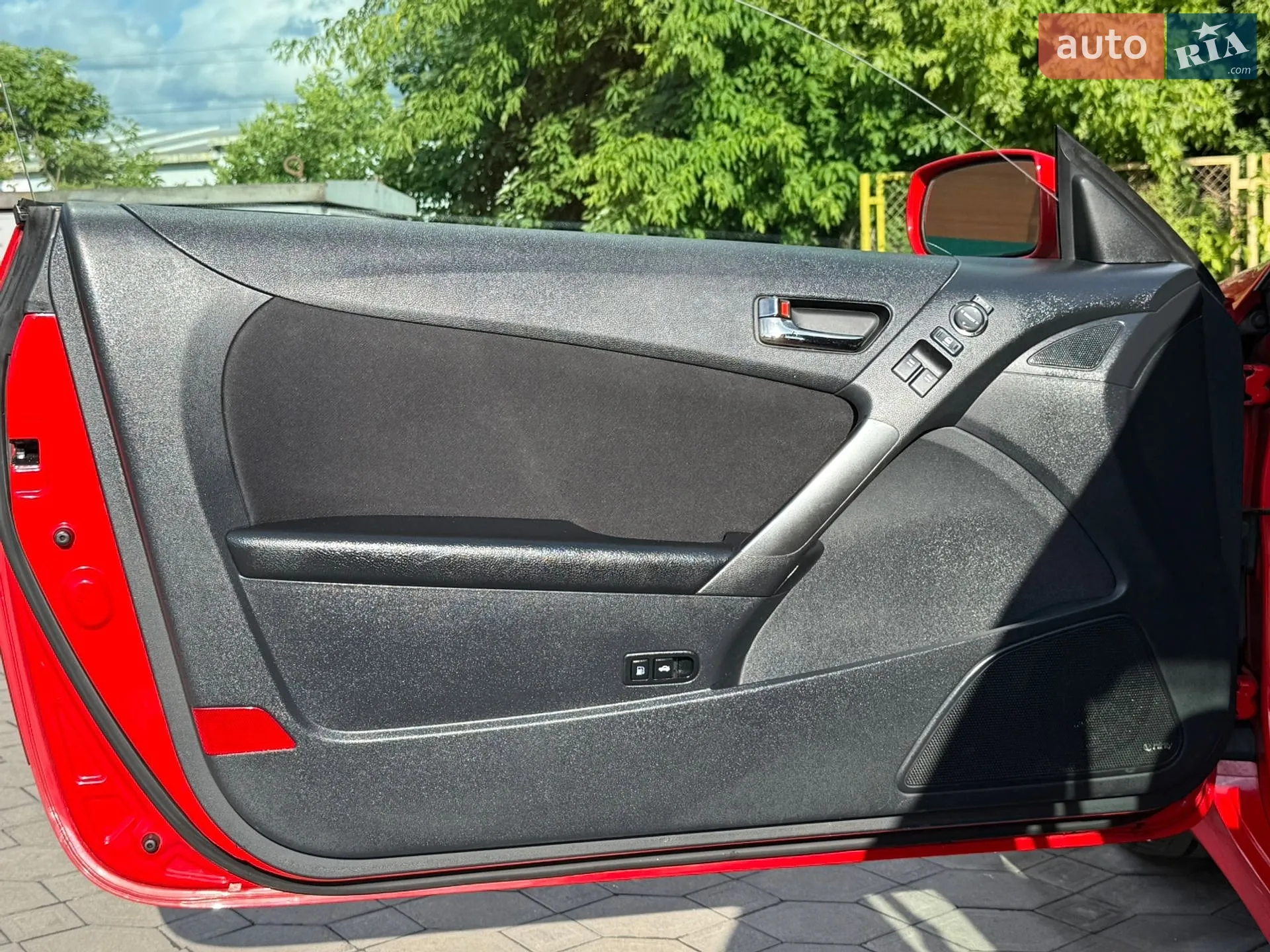 2010 Hyundai Genesis Coupe - мініатюра 18