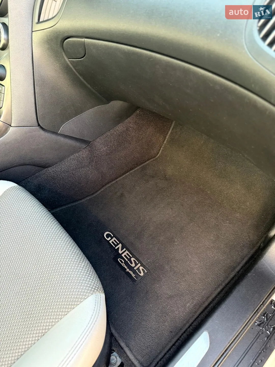 2012 Hyundai Genesis Coupe - мініатюра 30