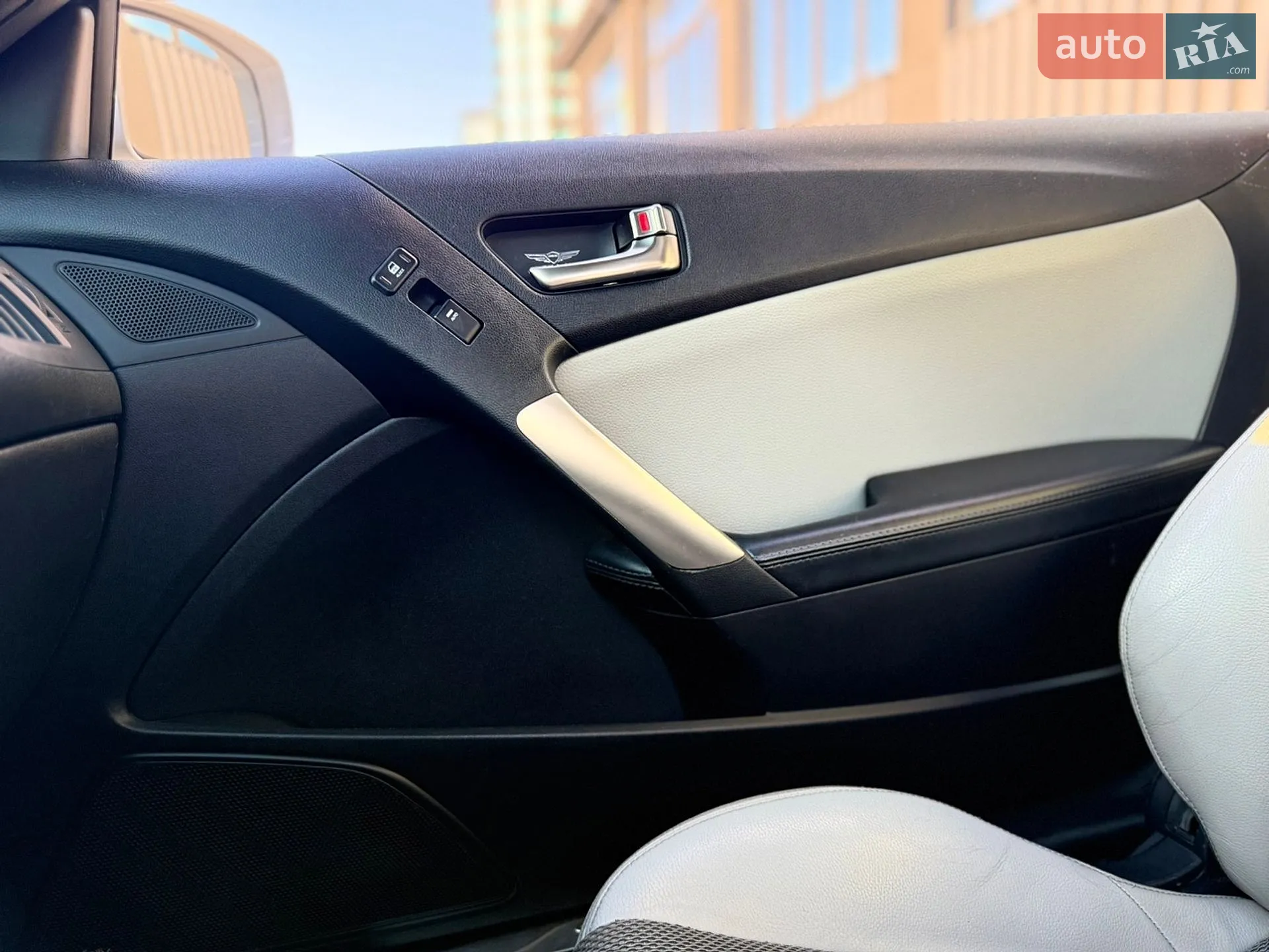 2012 Hyundai Genesis Coupe - мініатюра 38