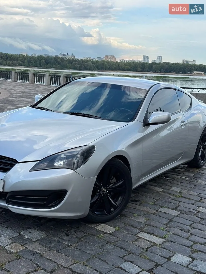 2010 Hyundai Genesis Coupe - мініатюра 2