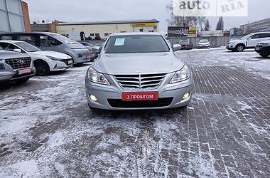 Седан Hyundai Genesis 2008 в Полтаве