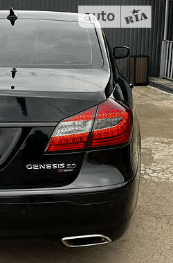 Седан Hyundai Genesis 2011 в Киеве