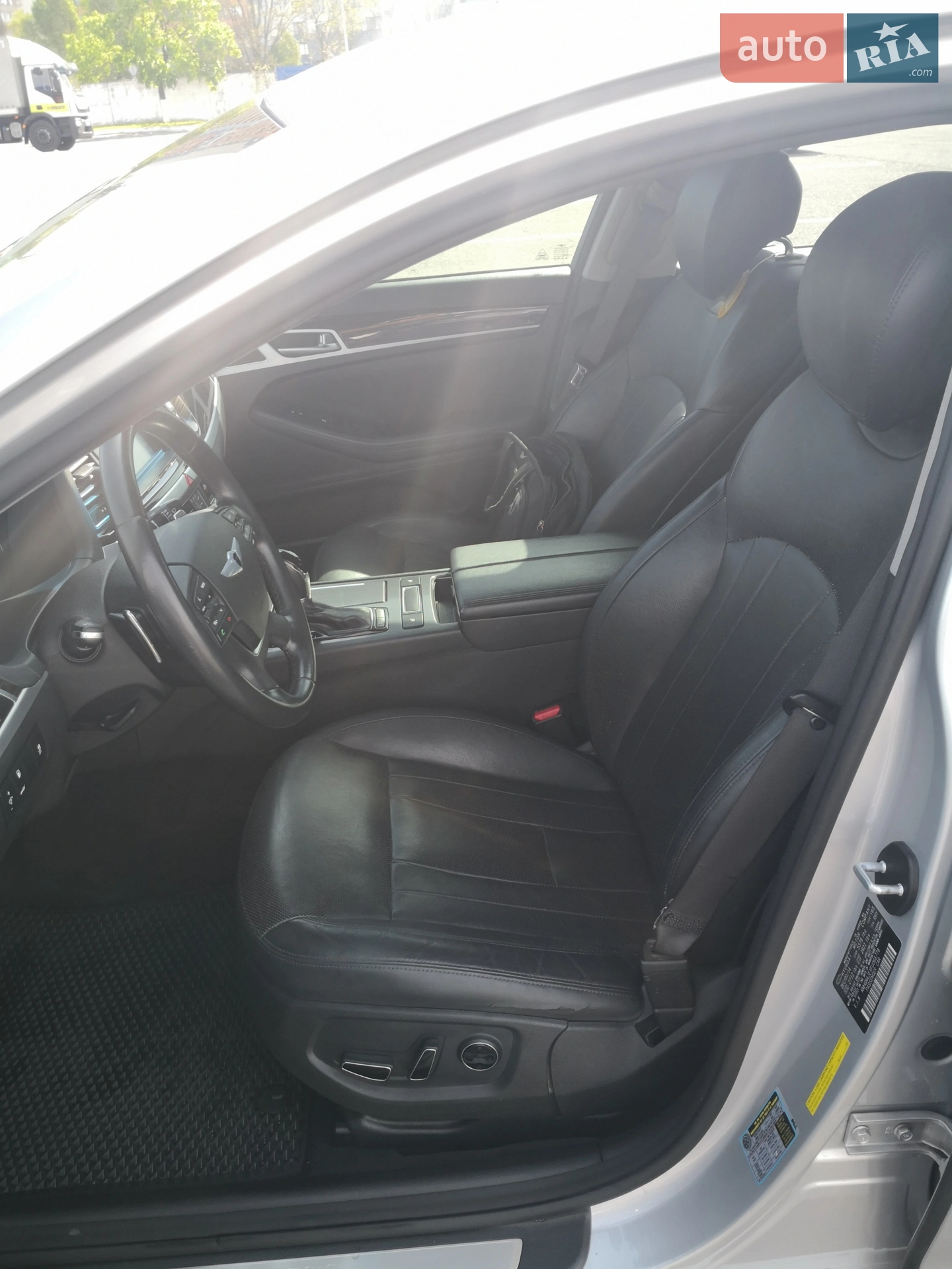 2014 Hyundai Genesis - мініатюра 9