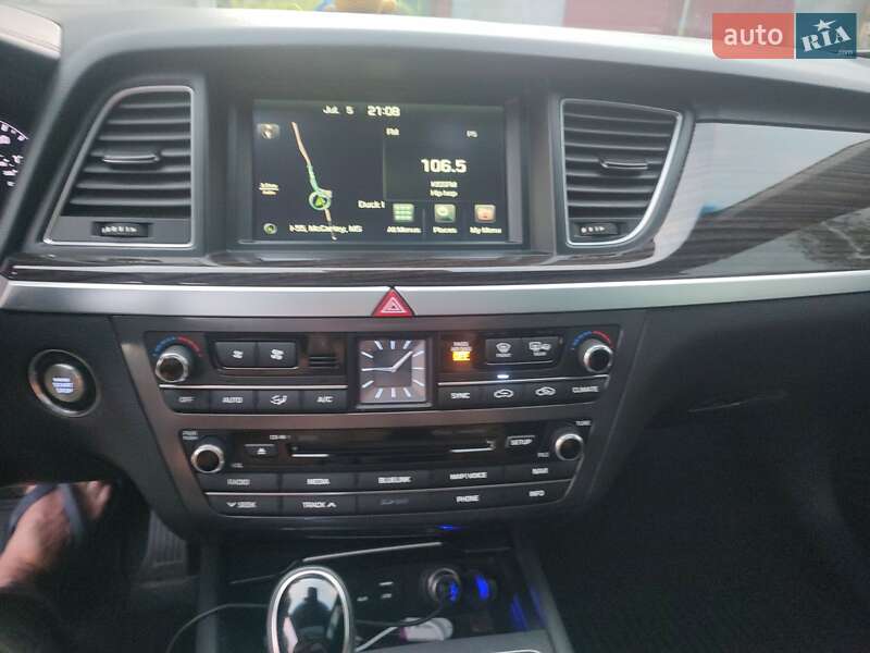 Седан Hyundai Genesis 2015 в Киеве