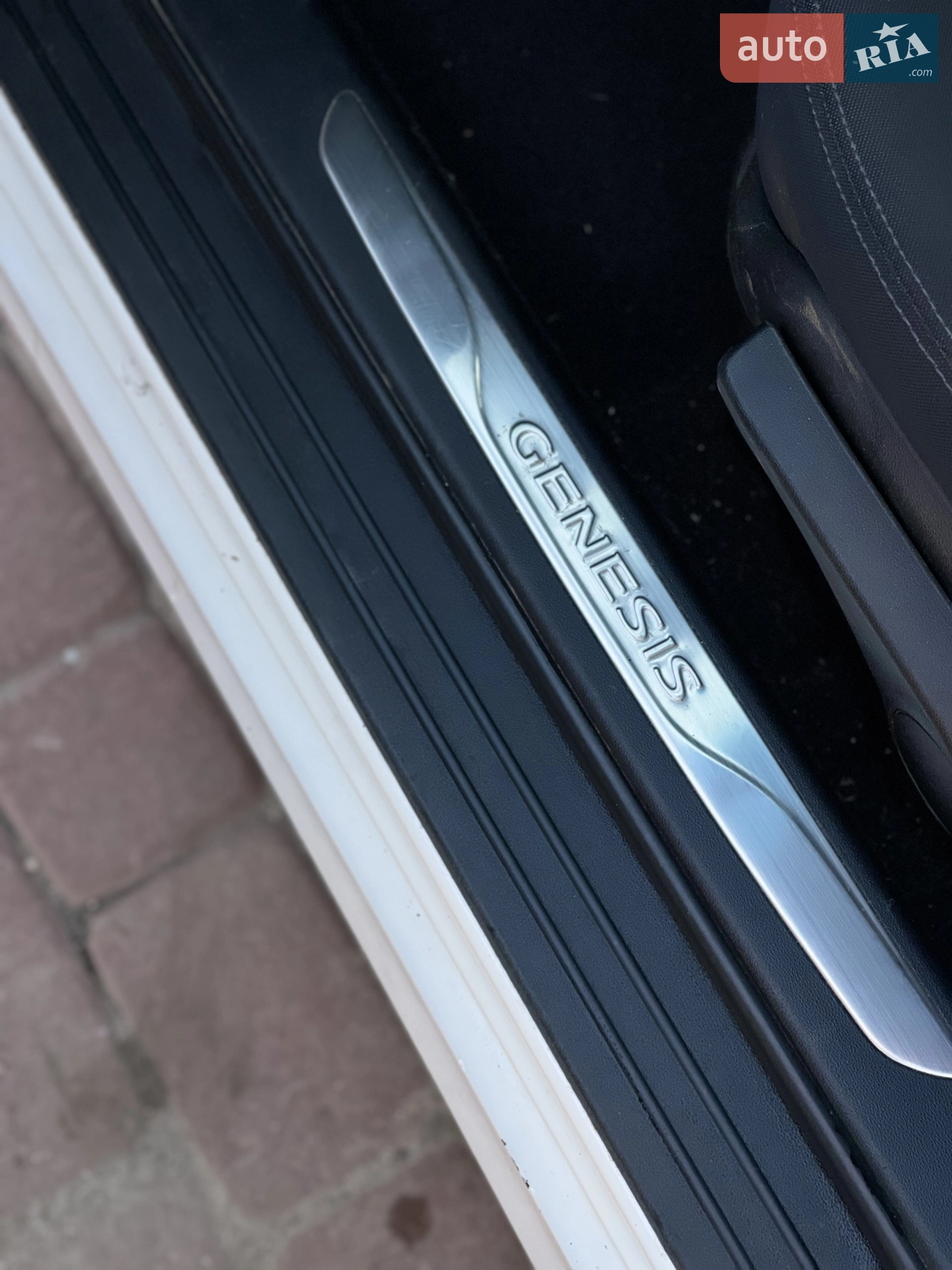 2013 Hyundai Genesis - мініатюра 8