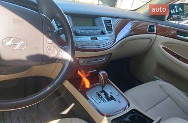 Седан Hyundai Genesis 2013 в Киеве