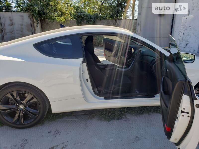 Купе Hyundai Genesis 2011 в Одессе
