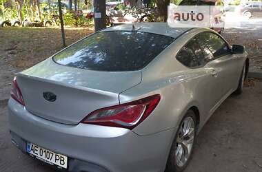 Купе Hyundai Genesis 2013 в Павлограде