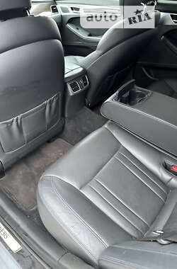 Седан Hyundai Genesis 2015 в 