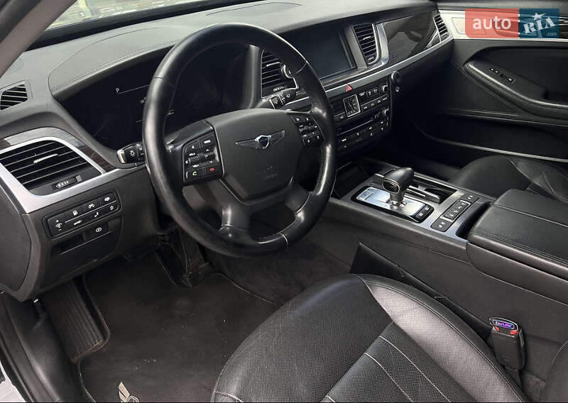 Седан Hyundai Genesis 2017 в Одесі