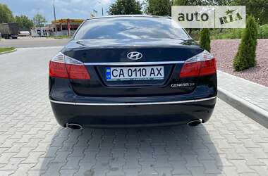 Седан Hyundai Genesis 2009 в Черкасах