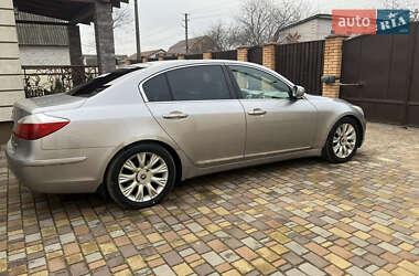 Седан Hyundai Genesis 2009 в Чернігові