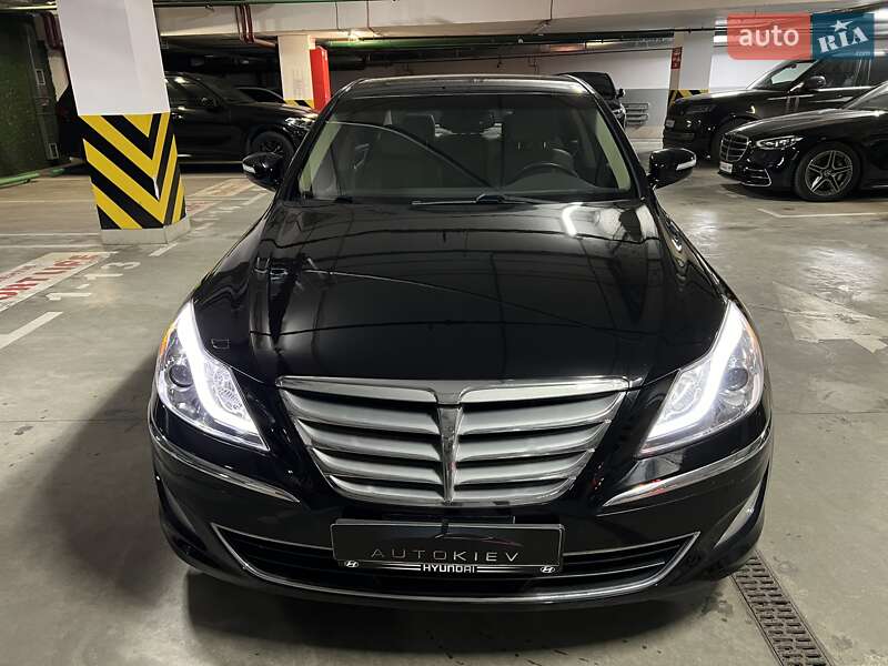 Седан Hyundai Genesis 2013 в Киеве