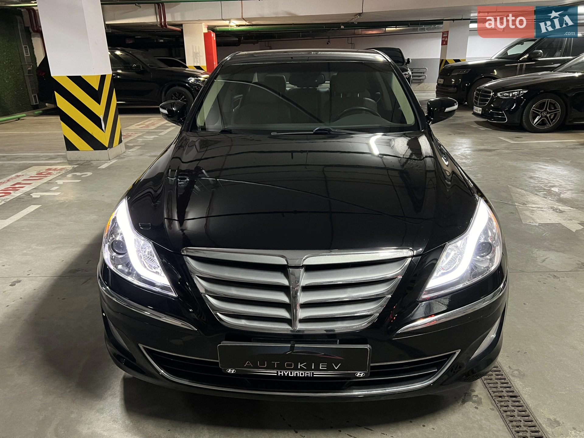 2013 Hyundai Genesis - мініатюра 3