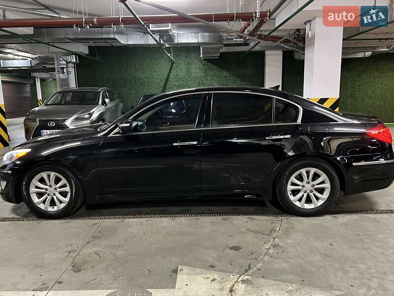 Седан Hyundai Genesis 2013 в Киеве