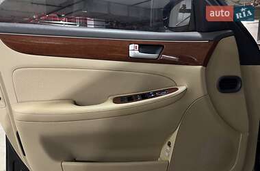 Седан Hyundai Genesis 2013 в Києві