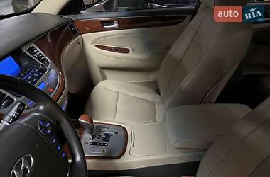 Седан Hyundai Genesis 2013 в Києві
