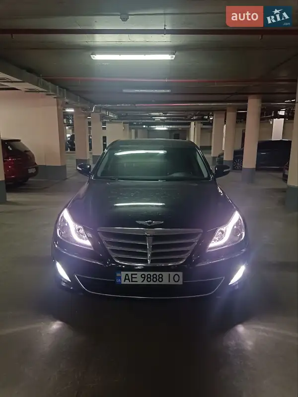 Hyundai Genesis