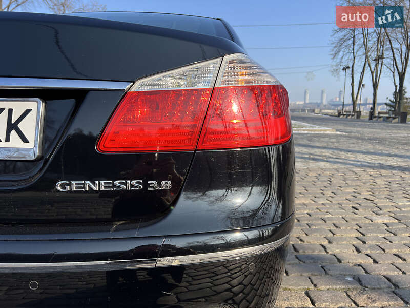 Седан Hyundai Genesis 2008 в Киеве фото 13 Седан Hyundai Genesis 2008 в Киеве