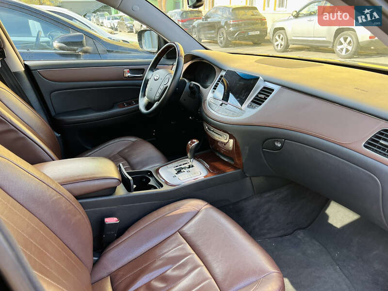 Седан Hyundai Genesis 2008 в Киеве фото 18 Седан Hyundai Genesis 2008 в Киеве