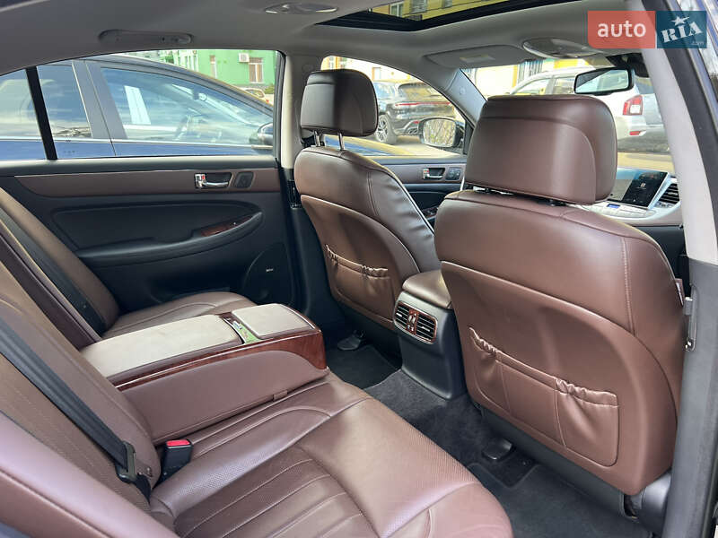 Седан Hyundai Genesis 2008 в Киеве фото 28 Седан Hyundai Genesis 2008 в Киеве